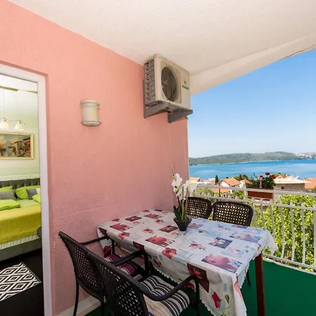 Apartment Stil - One Bedroom With Balcony And Sea View 102