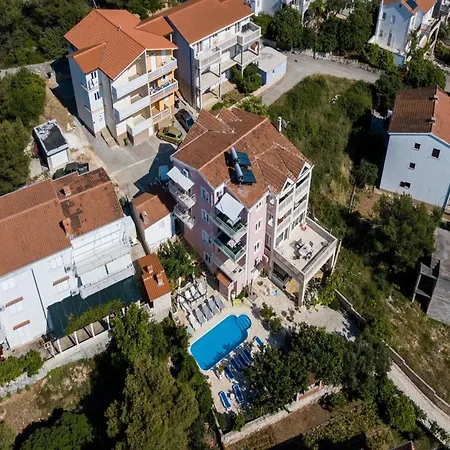 Apartman Stil - One Bedroom With Balcony And Sea View 102 *