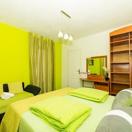 Stil - One Bedroom With Balcony And Sea View 102 Apartment