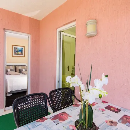 Apartment Stil - One Bedroom With Balcony And Sea View 102 Trogir