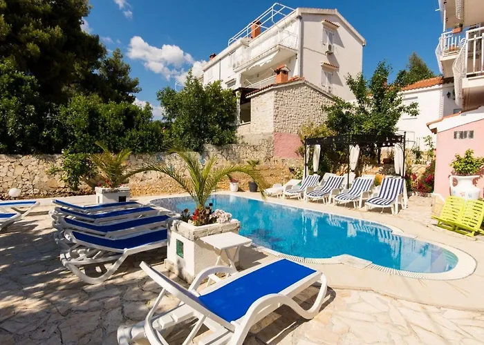 Stil - One Bedroom With Balcony And Sea View 102 * Trogir
