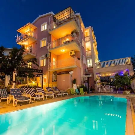 Stil - One Bedroom With Balcony And Sea View 102 * Trogir