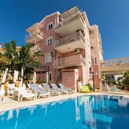 Stil - One Bedroom With Balcony And Sea View 102