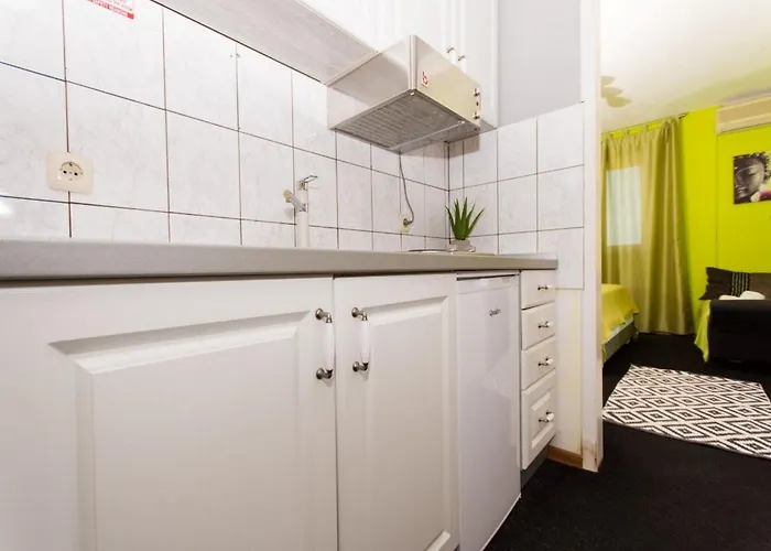 Stil - One Bedroom With Balcony And Sea View 102 公寓